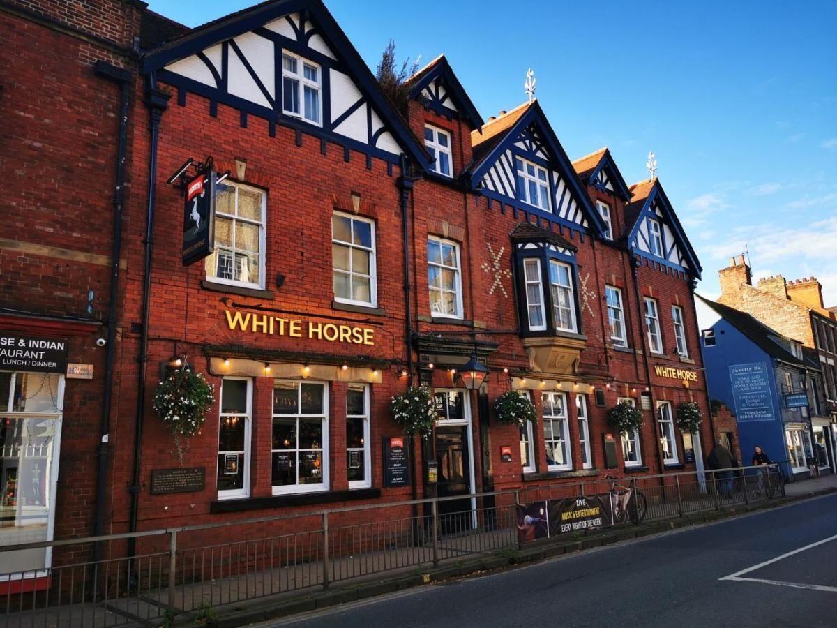 The White Horse — Zdjęcia 1
